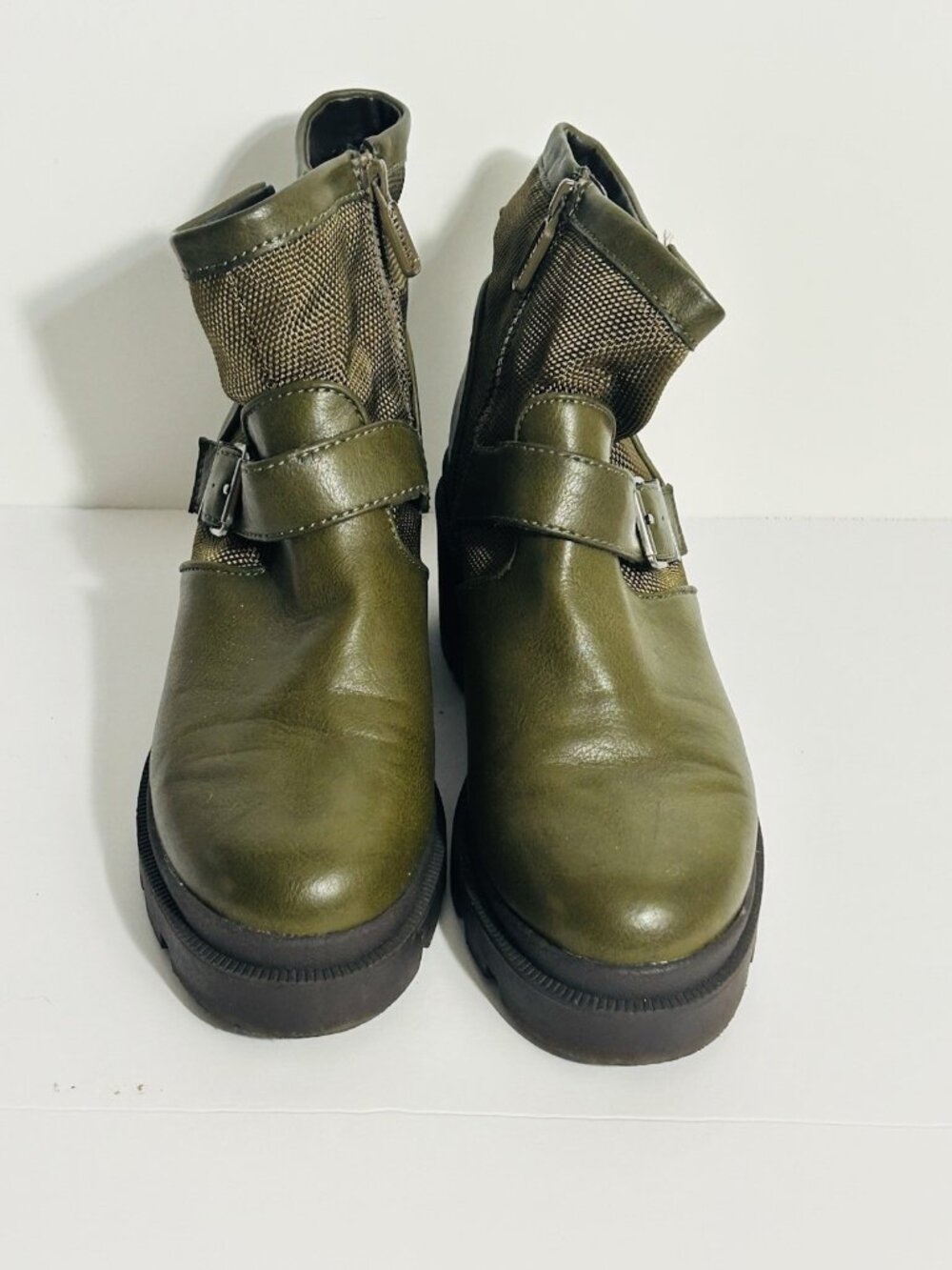 Circus by Sam Edelman Sinead Platform Ankle Boot Size 9 Army Green Lug Sole